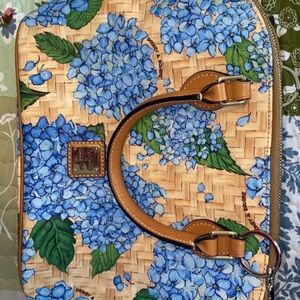 Dooney & bourke